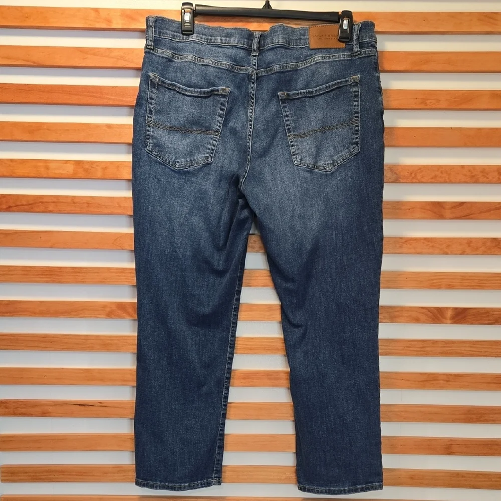 Lucky Brand‎ Women’s Jeans Size 18/20 Blue Denim 10” Rise Straight Fit - Picture 2 of 9